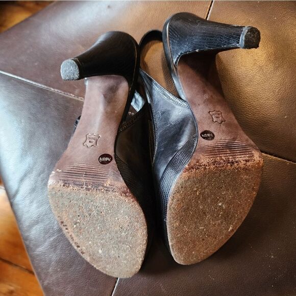 BCBG "Tisa" Black Open Toe Slingbacks 100% leather size 7.5 - Picture 7 of 8